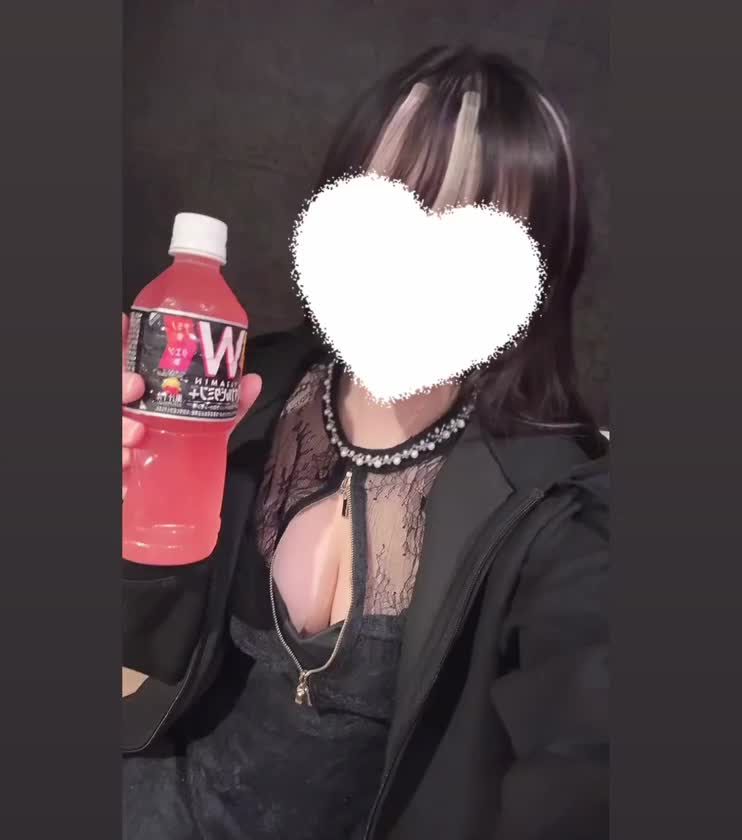 おはようございます♡


3日目もよろしくお願いします💕


雨なのでお足元気をつけて
お越しください💭


雨早くやめーーーーーーー
やんでくれーーーーーーー


今日も元気にお待ちしてます🐶🤍


くれあ🐶