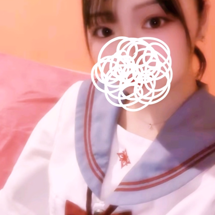 こんばんは🌛

寂しいことに今日で最終日です🥲︎

最後の最後に会いに来てくれたら嬉しいな〜なんて…🍀

最後はとーってもえちえちな感じで締めくくりたいの💖

だからお兄さんのラブコール待ってるね💕