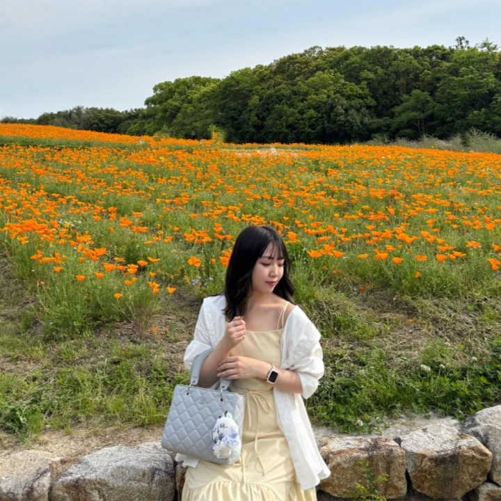 こんにちは︎︎︎︎💭⸒⸒
数年前のもね🐈‍⬛で失礼します🙇🏻‍♀️

昨日眠気と戦いながら
投稿したあと色々やる事やってたら
そのまま寝落ちしてたみたいで
今出勤してます😭💦

ごめんなさい😢🙏🏻

時間遅い時はしっかり睡眠優先で
次の日備えるようにします💪🏻

と意気込んだのでしっかり
見守ってください😤

そんなもねでも一緒に遊んでくれる
優しいお兄さんいたら
まってます🥺🩷

もね🐈‍⬛