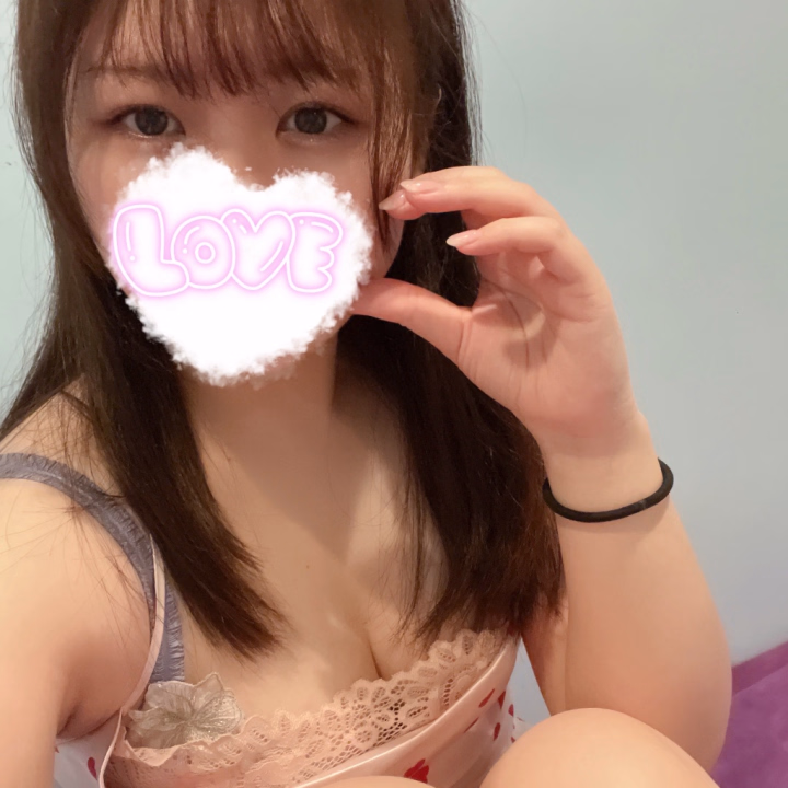 こんにちは
ういです🌷

スタートから遊んでくれた
お兄様ありがとうございました♪

よっこいしょーいちの由来知れて
また一つ賢くなりました🌟笑
お昼の職場でも積極的に
使っていきます💪！！笑

本日１月ラスト出勤
時間短めなのですが13時まで
よろしくお願いします🤝🏻🤍

このお店はお話ししてみたい子が
多すぎてういが予約して
お部屋会いに行きたい‥🤔💭
それくらい可愛くて優しい
女の子ばっかです💗