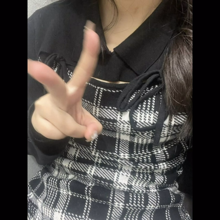 出勤しました︎︎💕︎
今日は17時〜22時までいます🫶
まったり甘えたい人も、いっぱいイチャイチャしたい人も待ってるね🥰
会いに来てくれたら嬉しいな💕