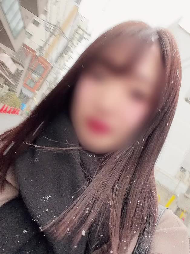 大阪でこんなに雪❄️降るって珍しかったね☺️💕

雪も滴るいい女に…なれてるかな？

今日はリクエスト出勤のみだったけど、お問い合わせあったのでこっそり時間伸ばしてました🫶🏻✨

2日連続の完売ありがとうございます😌