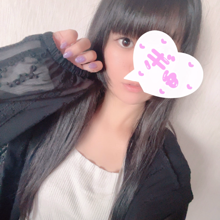 ひまりです☺️💕


7月2日に初出勤します🫧


まだ少し緊張していますが、
素敵な出会いがあったら嬉しいなと思っています🥺♡


一緒に楽しい時間を過ごせるように頑張りますので、
よろしくお願いします🌷✨


お会いできるのを楽しみにしていますね☺️💕