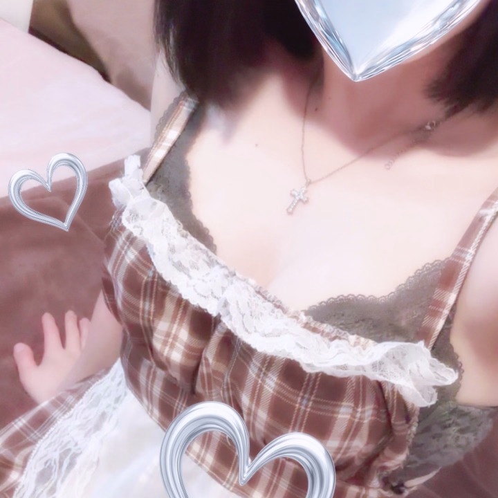 💋退勤しました〜💕

今日もたくさんのお兄様に会えて、てんは幸せ者です😍✨

お兄様とのエッチな時間は、いつもドキドキで...💓 てんの敏感な身体は、もう大興奮でした😳🌟

お兄様の優しい愛撫に、甘い声に、てんはメロメロになっちゃったよ〜💕 気持ち良すぎて、もう我慢できなかったね😘

いつも遊びに来てくれて、本当にありがとうございます🥰 てんは感謝の気持ちでいっぱいです！

次は11日7時から出勤するので、またてんと一緒に気持ち良くなりましょうね💖 お兄様とのエッチな時間を楽しみに、お待ちしています💋

またね〜！😘