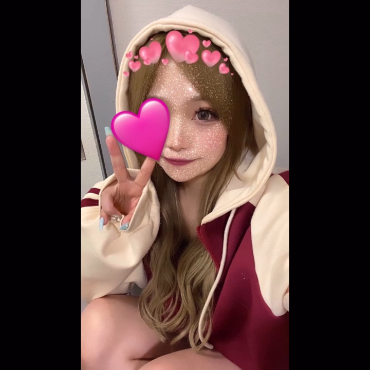 出勤中ですっ💓

次回は22時半からご案内できます🐰🎀

そして、明日でラスト出勤になります🥲💭

会えるチャンスは今日と明日のあと少しだけ…🥺🩷

まだ会ったことないお兄さんも、会いに来てくれたお兄さんも、この機会に会いに来てくれたら嬉しいな💕

一緒にたくさんお話したり、くっついたり、癒しの時間を過ごそうね🥰✨

「会いに来てよかった」って思ってもらえるように、うるが精一杯おもてなしするよっ🫶🏻💖

ご予約・お問い合わせお待ちしてます🐱🎶💕