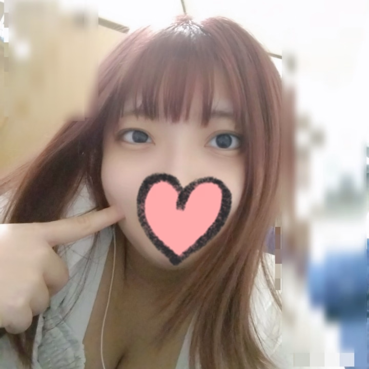 こんばんは🌛りりかです！

なんと25日の13時~24時で出勤することが決まりました！

りりかに会いたいって思ってくれてるお兄さんがいたら嬉しいな⸜(*´꒳`*)⸝

りりかは今日どうしてもカツ丼が食べたくて食べに行っちゃいました🤭

味がしみててとってもおいしかった…！

豚汁もおいしかったです！でもごま油を付け足したらもっとおいしくなっちゃいました🐷

やっぱりごま油は正義！お兄さんもごま油、飲みましょうね🍻
