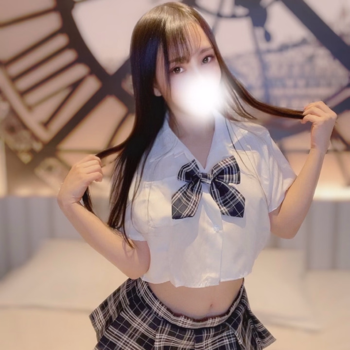 おじさんでも大丈夫？って
聞かれることあるけど
大歓迎💕😊！！
れんか年上の人大好きです♡


なんでかって？
人生経験も色々してきて
考え方とかも話してて勉強なるし
紳士な方が多いから🥰


大人の魅力を感じれる♡♡



この後のお誘いも待ってまーす☺️



🌙れんか🌙