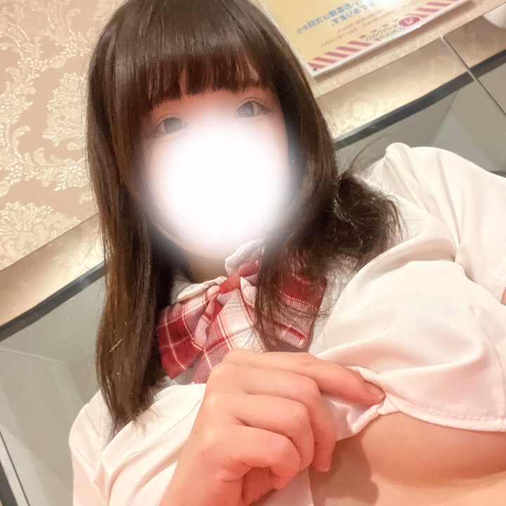 下から見るのもいいよね♡

この衣装、お兄様がスタッフさんに｢おまかせで！｣ってお願いしたらこれになったらしい☺️

こばとに似合うものがよくわかってるね…😸