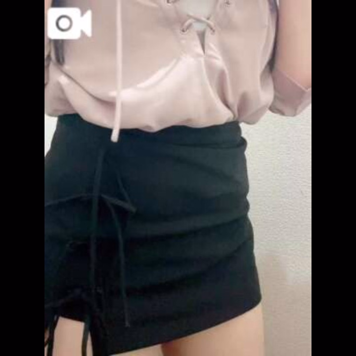 れなと遊んでくれたお兄様からの

口コミが少しずつ増えてきて

すごい嬉しいです🫶🏻🩷

主観的にも客観的にも

こう思ってくれてるんだな〜ってわかると

次会えた時にこの話しよとか

プレイでこうしよあーしよ

って色々想像しちゃって楽しいです♪


今日も後少し‼️

ラストのお兄様お待ちしてます✨

予約はこちらから