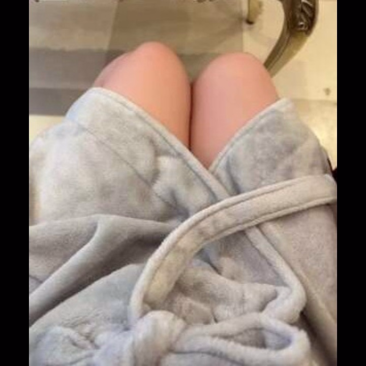 今日も早い時間からお誘いいただき

ありがとうございます❣️

あったかい季節なってくると

1回プレイしたらからだポカポカで

外出てまた暑かったり湿気で

またシャワー浴びたくなっちゃいますね！

溶けそうなくらいいっぱい責められたり

求め合った日はどうなっちゃうんだろ〜！

ついつい想像しちゃいますね😳


この後もお誘いまだまだお待ちしてます✨



🌟みたよ・マイガール登録してくれてると嬉しいです🌟