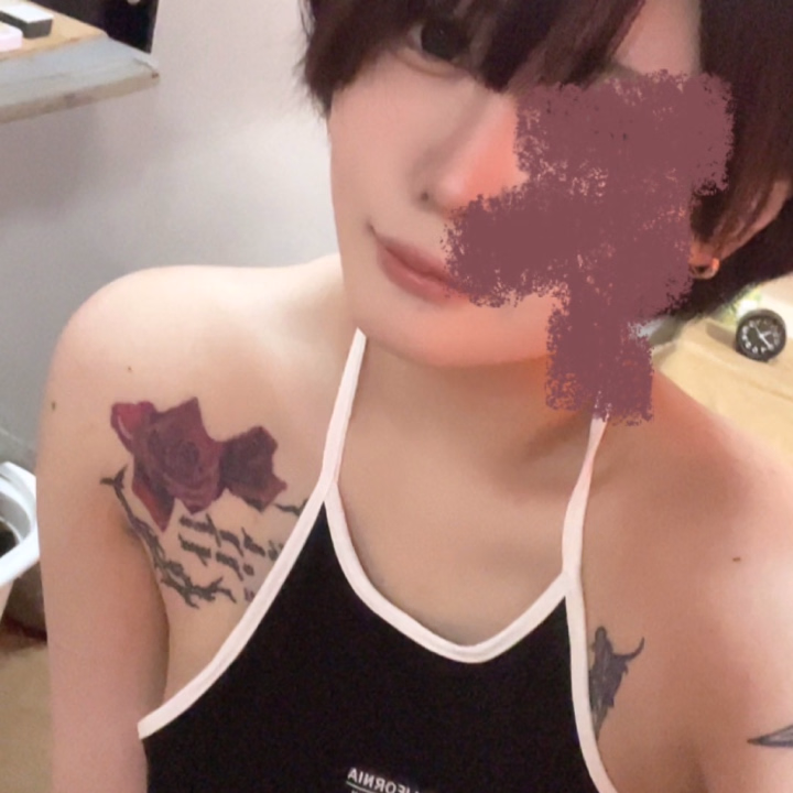 おはよ〜☀️

今日少し遅れちゃってごめんね🙏🙏🙏

でも今日もラストまで居るから会いに来てね♡