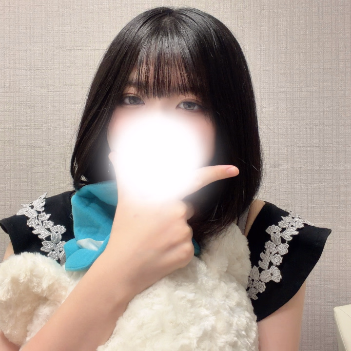 お兄さんたちはお昼なに食べたの?🍴
こゆめはお腹すいてきちゃった💭
美味しいもの食べると幸せだよね♡
今日もまだまだお誘い待ってます🤍