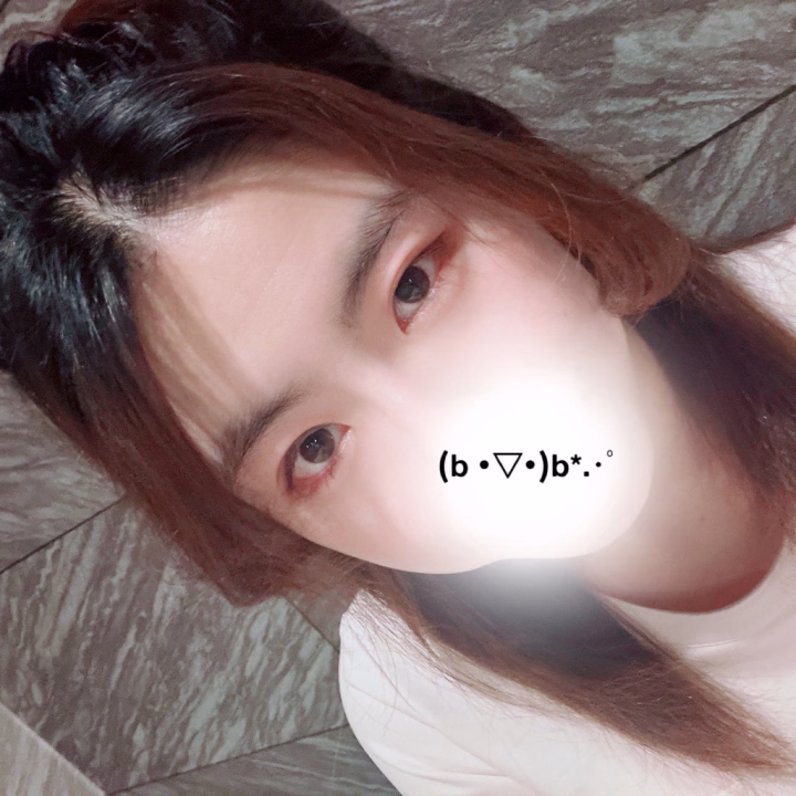こんつき🌙

今日もお仕事の方も、お休みの方も1日お疲れ様でした💖
つきのは明日と明後日はお休みをいただきます。次の出勤日はしあさっての6日になる予定なので、早く会いたい❣️と思ってる方はぜひ今日いらしてくださいね💖

明日は都内に出て遊ぼうかなと思ってます✨️水戸からだと、都内も近く便利だな〜と感心してます👀長野県からだと中々都内や水戸に来るのって大変ですからね。
最近はミュージカルを見るのが結構好きなんですが、お兄様方は趣味はありますか❓都内は毎日いろいろな催しがあって、気軽に色々見れる環境って憧れます✨️
毎日退屈しなさそうな生活、つきのの理想的な生活かも。水戸で働いてる今も、優しくて紳士的なお兄様方にたっくさん出会えて、毎日がとっても楽しいです💖いつも会いに来てくれるお兄様、ありがとうございます💖

本日はこの後24時まで、水戸ハピネスでお待ちしてます❣️一日の最後にお風呂に入ってゆっくり汗を流して、スッキリして終えましょうね💖