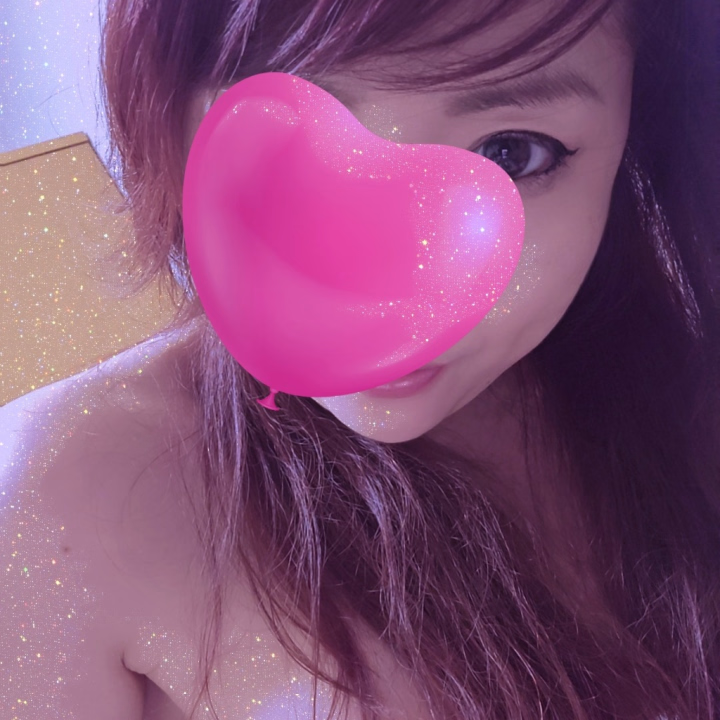 今日は少し早めから出勤だよー！

ネット予約入れてくれたお兄さん今から楽しみだよ( ´›ω‹｀)💕
ありがとう😘💕

今月は今日入れて
あと4日位しか出れない予定だから
ヌルヌル沢山したいな‪🫶🏻︎‪💕︎︎

華金だぁ🌸

タイミング合う方
宜しくお願い致します🙇🏻‍♀️՞