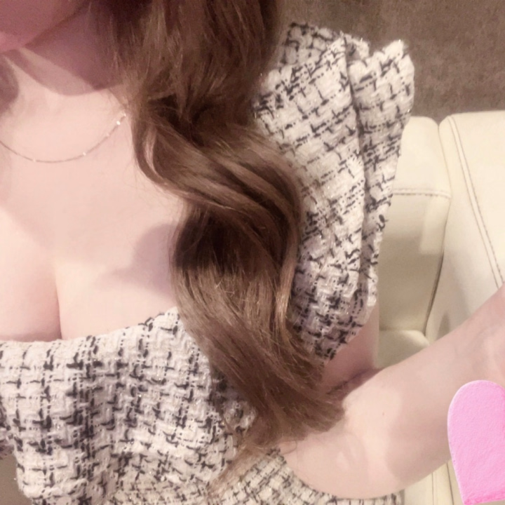 出勤してます(*_ _))*゜ 
遊びに来てください꒰ ྀི ∩⸝⸝∩ ꒱♥︎