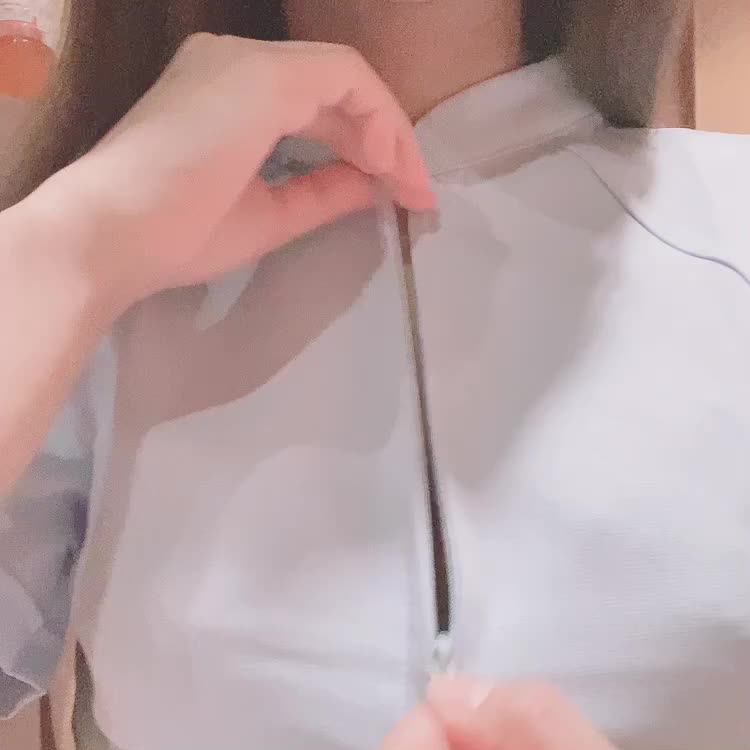 中身が気になる……？♡