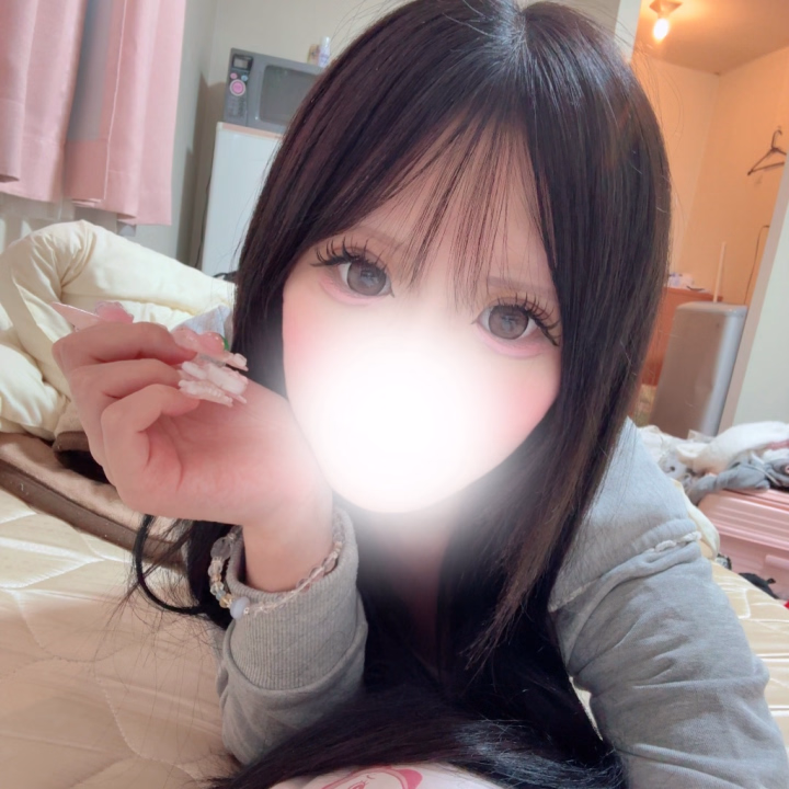 2人だけの秘密の時間って

えっちだよね💕

始まったら一瞬で

身体だけになっちゃう💦

何も言われないほど、

逆にドキドキするんだけど･･･🫣