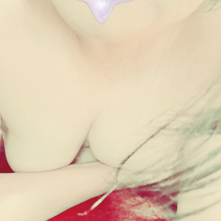 出勤してます。

エッチな貴方、
楽しみましょう！

熟女が、
お待ちしてます。