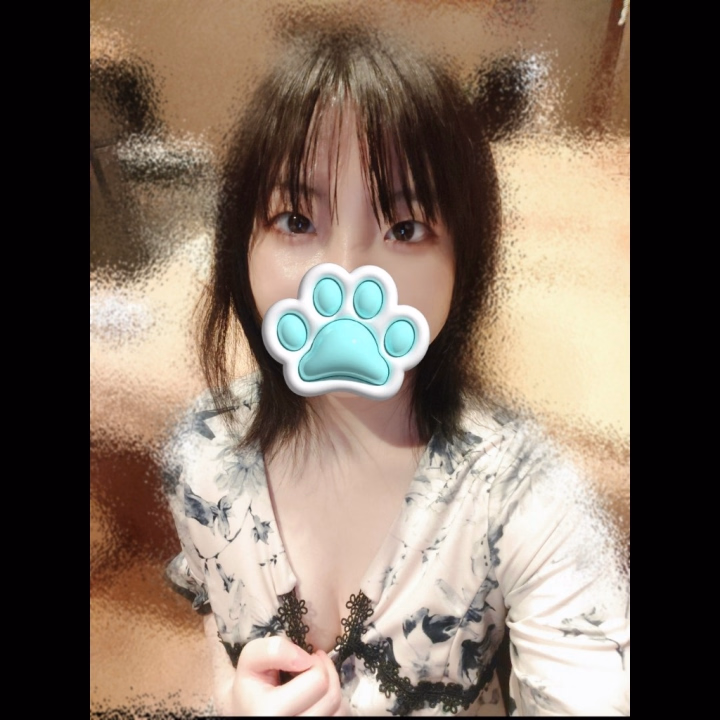 こんにちは☀️はるです♪

今日はお店のお姉さんに写メ日記のコツをこっそり教えてもらいました📷✨

これからたくさん、日常も楽しいこともいっぱいお届けしますね🌸

お会いできる日、楽しみにしています。
息抜きにもぜひご利用ください。