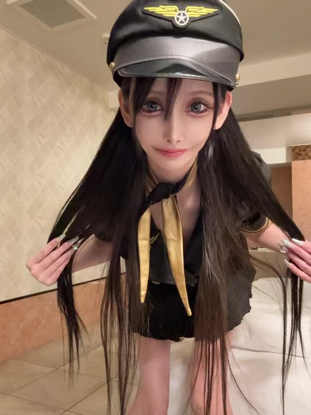 🌷機長さんです♡




最後の動画は私服です。




機長さん、私服同様に着心地と言いますか、馴染み感が最高です♡