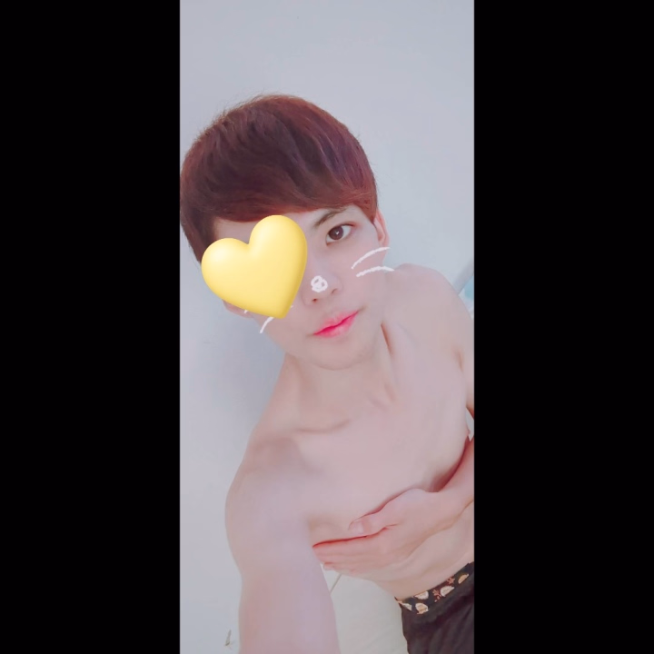 119件の足跡、1件のいいねありがとうございます(≧∇≦)b💕

皆さんの応援があるから俺は存在してます🌟
皆様の応援が俺の元気の源です💕

沢山ご指名下さぃ🌟
バレンタイン本命🍫沢山ほしいので
いっぱい受付てます！
バレンタイン🍫100個ほしいです✨️

宜しくお願いします🌠
コメント沢山下さい❣️