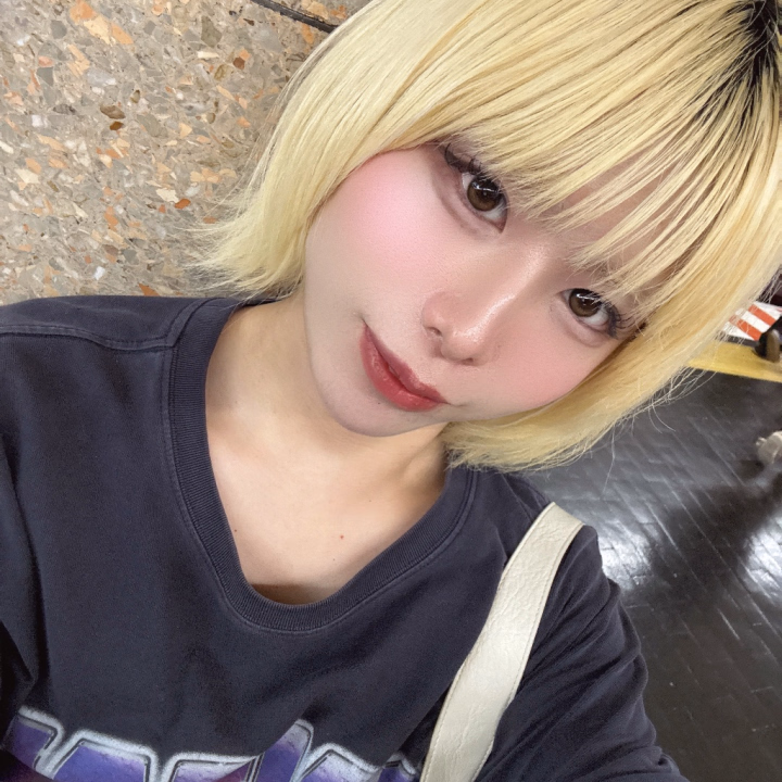 6月13日 13時頃　おにいさまへ🧸💖

先週の土曜日は、またつかさに会いに来てくれて本当に本当にありがとうっ！🫶✨
おにいさまとたくさんお話できてすっごく楽しかったし、また会えてつかさ本当に嬉しかったよ🥺💋

お部屋に入ってからは、最初から最後までたっぷり濃厚にイチャイチャしちゃったねっ。
つかさと触れ合うと、すぐビンビンになっちゃうおにいさまのアソコ、すっごく愛おしかったです……💭💗

いつも優しくしてくれるおにいさまだけど、今回はつかさがバックになって、おにいさまのことをたくさん責めちゃいましたっ😏🔥 いっぱい感じてくれてるのが伝わってきて、つかさも大興奮しちゃった。
フィニッシュの時は、乳首をたっぷり舐めながらしごいてあげたら、おにいさまが可愛く「イクイクっ♡」って絶頂を迎えてくれて、もうたまらなかったよ🫠💓

あとね！やけどに効くお薬を教えてくれて本当にありがとうっ😭✨ さっそく買って毎日使ってるよ〜っ！おにいさまの優しさに大感謝ですっ♡

もうすぐ大切な試験があるんだよね？つかさ、大阪からずーっと応援してるから、無理せずがんばってねっ✏️🔥