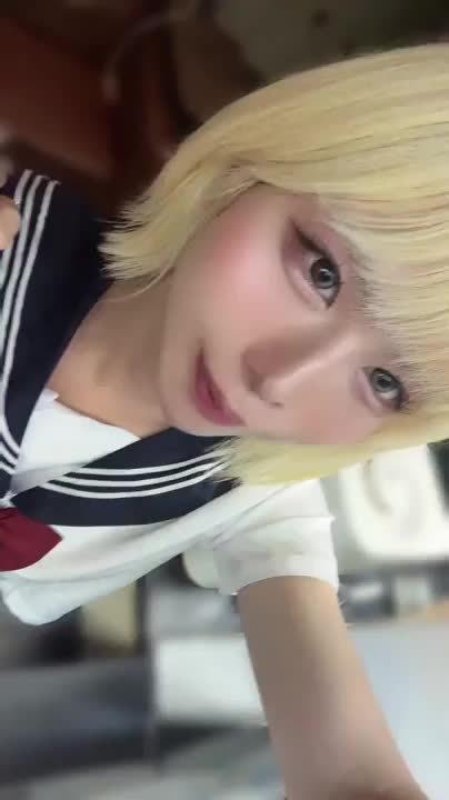 今日のつかさ、ちょっとだけ甘えんぼモード🧸💗
画面の向こうにいるお兄さまに、
「可愛いね」って言ってほしいな…💋
いっぱい見つめて？じっと見てたら…えっちなこと考えちゃうかも🫠💕