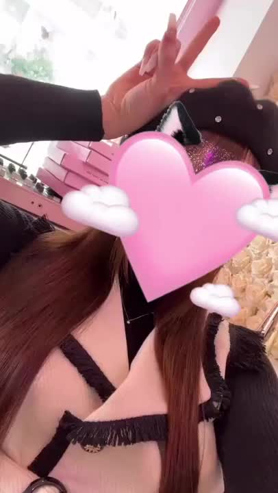たまには
普段のかすみをお届け٩(ˊᗜˋ*)و

お休みの日は
ネイル 美容院 美容クリニック
お買い物して美味しい物食べて…

とことん自分を
甘やかしてます😂

お兄様の
おやすみの日の
ルーティンや
頑張ったご褒美
教えて欲しいなぁ🥰