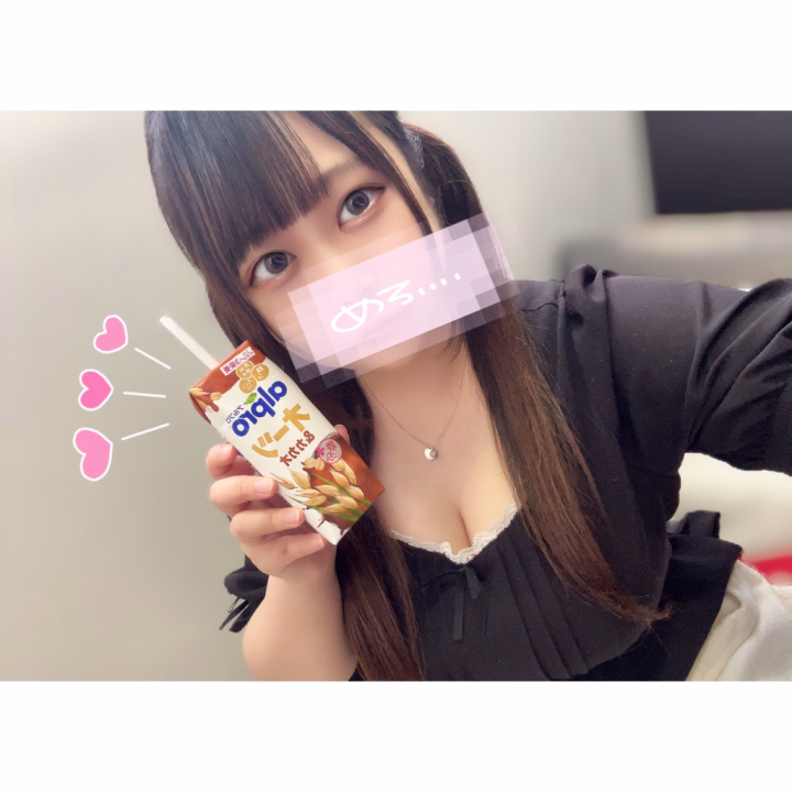 皆様いかがお過ごしですか〜？🎀✨️

週末で疲れ溜まってるんじゃない？？😵

しばらく出勤できてないけど
7月は出勤する予定です👍🏻💖

日程がまだ定まらないから
もう少しお待ちを🙏🏻❣️

ムラムラしてたまらない
変態M男くんたちは
オ⭕️禁して待っててね😘💜

またいわきのお兄さんたちと
変態プレイできるの
楽しみにしてるよん😏🫶🏻🈲

気になったら
ヒメトークも使ってみてね💌💕




れの