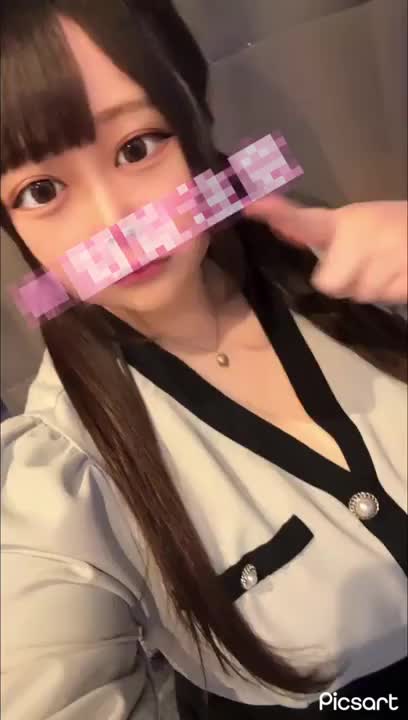 むにむにほっぺに
むちむちボディー👙💖

なんか画質のせいか顔赤いけど
実物はめっちゃブルベです🩵💙

今日は夜からひめちゃんもいるので
3Pも行けちゃうよ😘👍🏻💕

ガッツリ責められて
ヘトヘトになりたいお兄さんには
3Pがとってもオススメ🤗🈲

いきなり3人は…😖💦
ってお兄さんはとりあえず
2人で仲良くなろうか🤝🏻💝

今日もよろしくね🫶🏻🎶✨️




れの