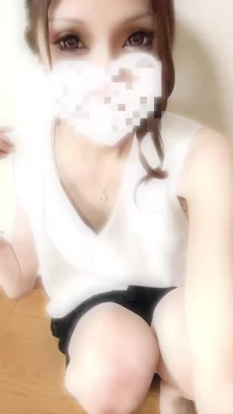 おはよぉ☀️

昨日の夜から
生クリームたっぷりの
甘いもの食べたい(*´﹃｀*)

ホイップクリーム好き
なんだよね💗

ローソンのロールケーキの
ホイップだけ食べるくらい
好きなんだぁ〜꒰ ྀི ∩⸝⸝∩ ꒱♥︎


パフェとか食べたいし
細切りポテトとか
たまーに食べたくなる😂


皆は、何の甘いもの好き？？

しゅなは
ホイップクリーム一択💓
