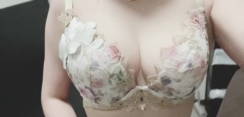 朝遊んでくれたお兄様
有難うございました💖💖

楽しいお時間を一緒に過ごせて
嬉しかったです🫧

この後もまだご案内可能
ですのでぜひ遊びに
来てくださいね🧸💖

お誘いお待ちしております🙌🏻💓
