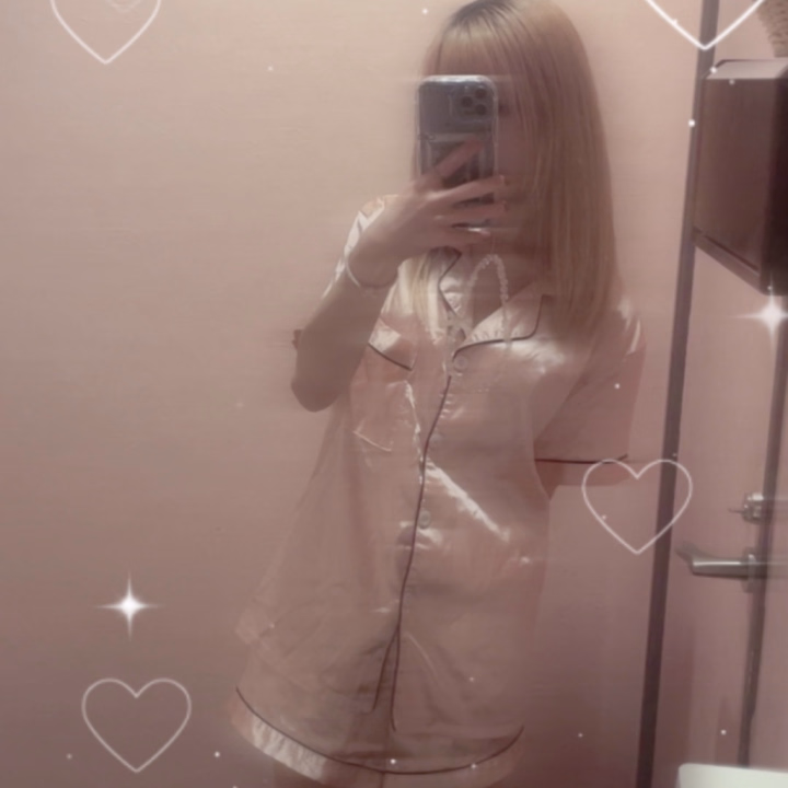 せいはです🫶


昨日も沢山気持ちよくしてもらって足がガクガクでした🫠

次の出勤は31日10時〜20時です！🔥
また沢山気持ちよくして欲しいし、せいはで気持ちよくなって欲しいな🥺