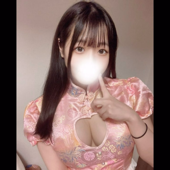 初めまして♡
今日入店しました、｢のどか｣です♡


あまり人見知りをしないので、どんなお兄さんとも仲良くお話できるかなーって思います⭐️

あとのどかの自慢は、おっ〇い‼️♡
綺麗な形してるってよく褒めて貰える天然のEカップです🥺✨️


1週間のど真ん中だけど、
残りのお仕事も頑張れる癒しのお手伝い、のどかにさせてください♡


お誘いお待ちしてます⭐️