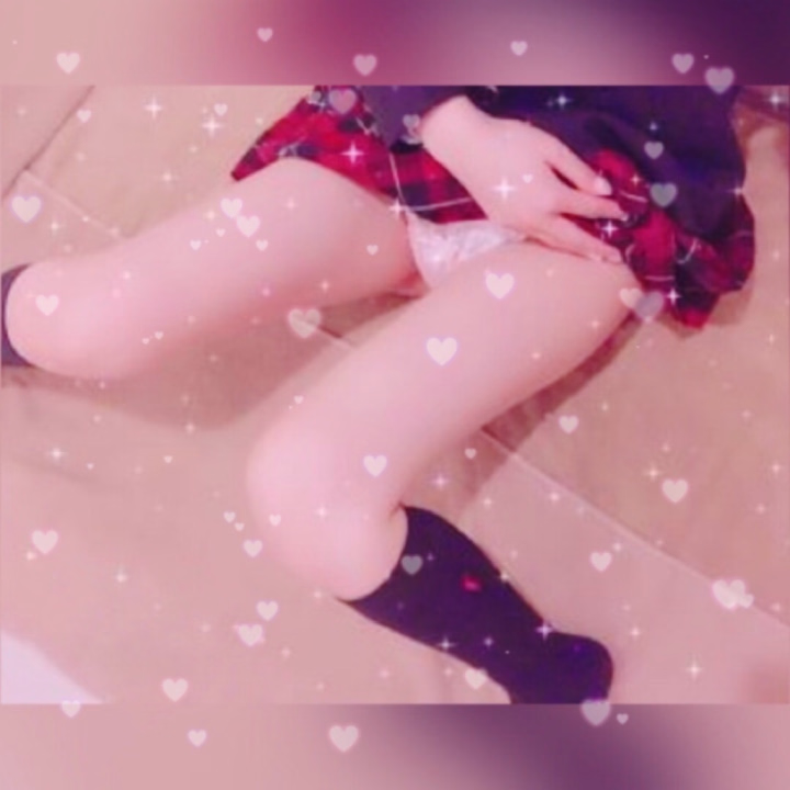 昨日は
会って可愛いー！ってコースアップして
もらえたり幸せだたな〜🥺🥺

まだまだ体力有り余ってます😵‍💫

ひなみ
エロに関しては別腹だし性欲お化けだから
いくらでもイけちゃうしヤれちゃう👻🤍
いろんな体勢で気持ちよくなろ😳😳

てことで自慢のキツキツ㊙️の持ち主
ひなみの対戦本日もお待ちしてます❤️‍🔥❤️‍🔥