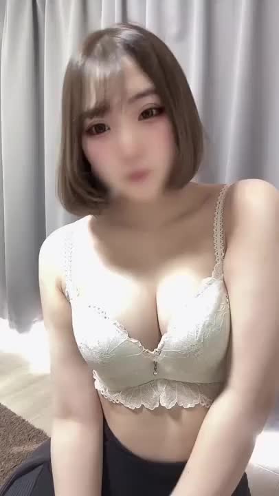 明日12:00〜出勤します❣️

部屋に限りがあるので

お早めのお誘いお待ちしてます🎶