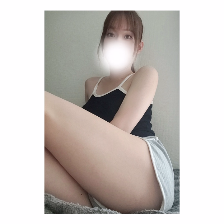 みなさん！こんにちは
みれいです(＾︶＾)


今後の出勤についてお知らせです！


6月からしばらく出勤を
お休みすることになりました (>_<)


​いつも仲良くしてくれている
リピーターのみなさん︎🤍
そして少しでも気になってくれてる
新規のお兄さんたち︎🤍


5/29（金）15:00-19:00
5/30（土）15:00-21:00


5月残りの2日間がチャンスかも❓✨
​
元気いっぱいがんばるので
お仕事帰りの癒やしや
ちょっとした息抜きに
ぜひお話ししに来てください！
​
残りのシフト、みんなに会えるのを
楽しみにしてるよ︎💕

 気が向いたらぜひ会いに来てね 🫶