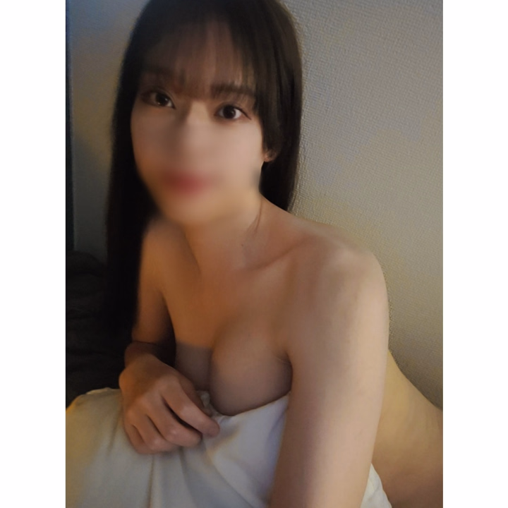 16（土）スタートのお兄さん
先月ぶりにもうリピート
してくれてありがとう︎💕
くすぐったがりなお兄さんが今回は
すこし我慢してくれたのを見て！
楽しもうとしてくれたんだ
って気がしてなんか
すごく嬉しかったよ(＾︶＾)
じつは恥ずかしがり屋さんなんだね❓
お兄さんはハーフパンツがよく似合う
から、また次も見せつけにきてね笑




16（土）夕方きてくれたお兄さん
先月もきてくれたのにもうリピート！
なんとか時間見つけて会いに
来てくれてうれしいよ > ̫ <✨
いつも私のすること何でも
優しく受け止めてくれるから
つい色々しちゃいました（笑）
本当に迷惑じゃない…？
いつも私の自己肯定感を上げてくれる
次会えるときもたくさん可愛がるね♡