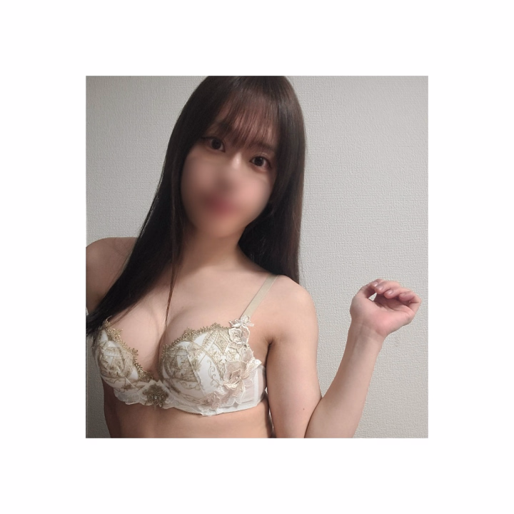 こんにちはー！
​みれいです‪💕

今日はものすごい雷でしたね⚡️
朝方で目が覚めちゃった！

今日も一日☔模様みたいです

​足元が悪いところも多いと思うので
みなさん気をつけて来てくださいね🫶

26（金）15:00-21:00
27（土）15:00-21:00


よろしくお願いします✨