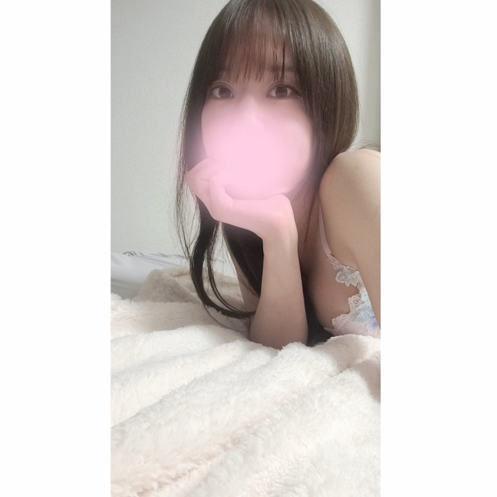 こんばんはー！
みれいです☆。.:

気がつけば
1ヶ月お休みしちゃってました
明日からまたお仕事に戻ります✨

​久しぶりすぎて、最初はお喋りする時
ちょっと緊張しちゃってるかも…？(笑)
なので、優しくリハビリに
付き合ってくれたらうれしいです‎🤍‪


〜〜〜〜〜〜〜〜〜〜〜〜〜


26（金）15:00-21:00
27（土）15:00-21:00


イベント開催中❣️（30日まで）


​‪‪♥︎⁡期間中にスタンプラリー配布‪‪♥︎⁡
次回ご指名で割引✨
繰り返しご利用で割引率UP✨
リピさん来るしかないっ‼️


‪‪♥︎⁡クチコミ初投稿で次回3000円引き‪‪♥︎⁡
クチコミって恥ずかしい😳💭
だけどうれしい✨
お得に遊んじゃいましょう


〜〜〜〜〜〜〜〜〜〜〜〜〜