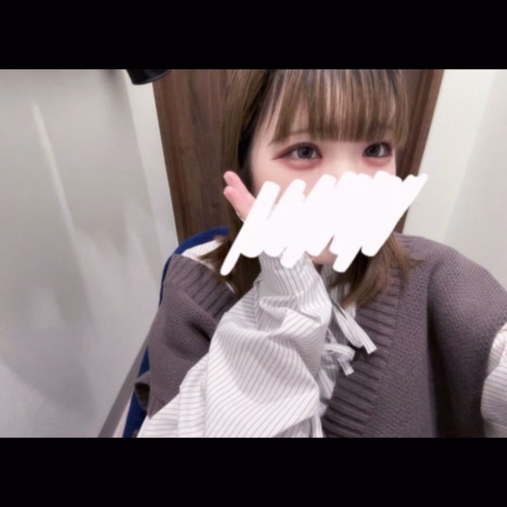 こんばんはっ✩.*˚かのんです！

最近雨が続いて少し甘えたい気分かも…🥹

雨でお足元が悪いので気おつけてお越しください☺️❕

｡⋆｡˚ 本日18:00~26:00まで ˚｡⋆｡
ご予約お待ちしております📞✨️