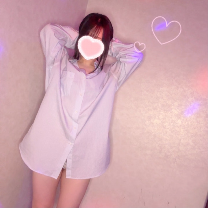 ...ここあのお願い聞いてくれますか？

何のお願いか知りたいと思ったお兄さん
フォローとプレゼントなど応援
よろしくお願いします🤲♪
