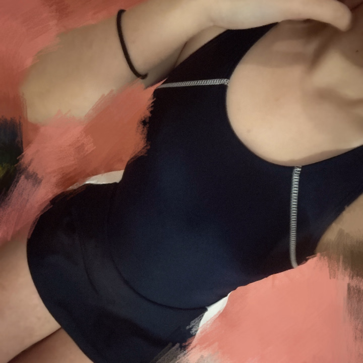 こーゆー水着着たの久しぶりで懐かしくなったなぁ

コスプレいっぱいさせてもらえて嬉しい🙌