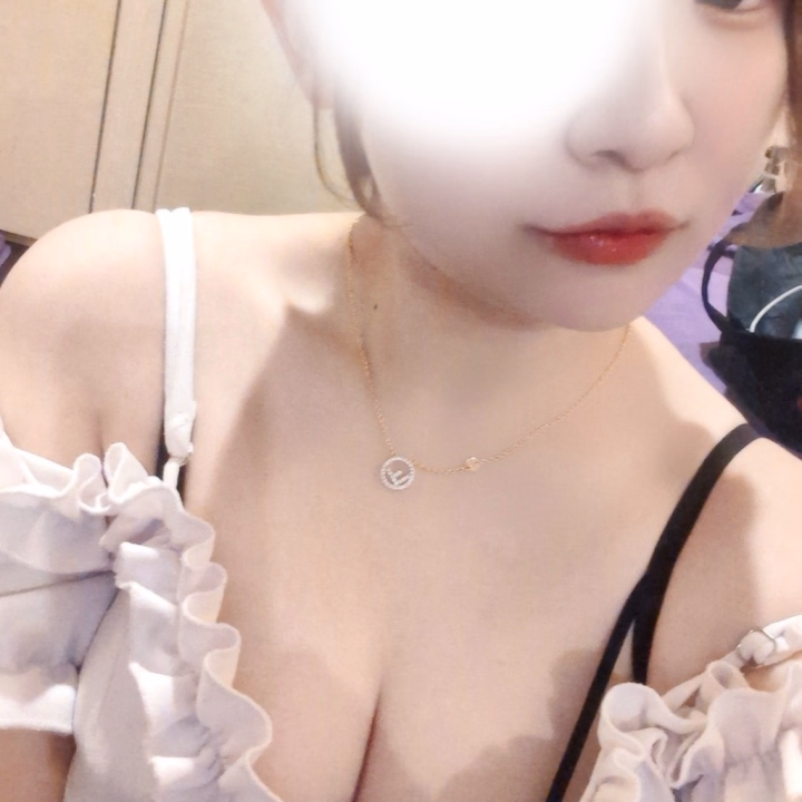 おはよー☀️

本日7:00から24:00まで‼️

朝から会いに来てくれる人、ちょっと特別扱いしちゃうかも…🤍

早い時間はゆっくりできるよ💭
ご予約お待ちしてます♡

きぬ️🩵