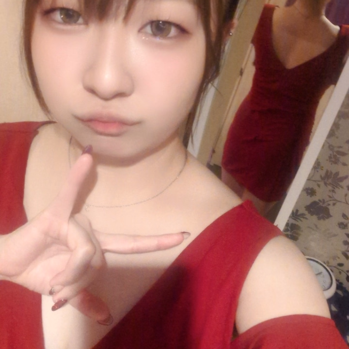 おはようございます☺️

福岡出勤最後の週末です！
30、31、1といますが
週末会えるのは今日まで🥲‎

しばらく来る予定ありません(;_;)💧

あと数日しかないので
道産子を味わいに来てみませんか？😏✨

お部屋でひとりで待ってる間も
ひとりでしちゃうぐらい……な女の子ですが、、笑

ひとりよりふたりで楽しみたいから
お誘い待ってますね☺️

きぬ♡