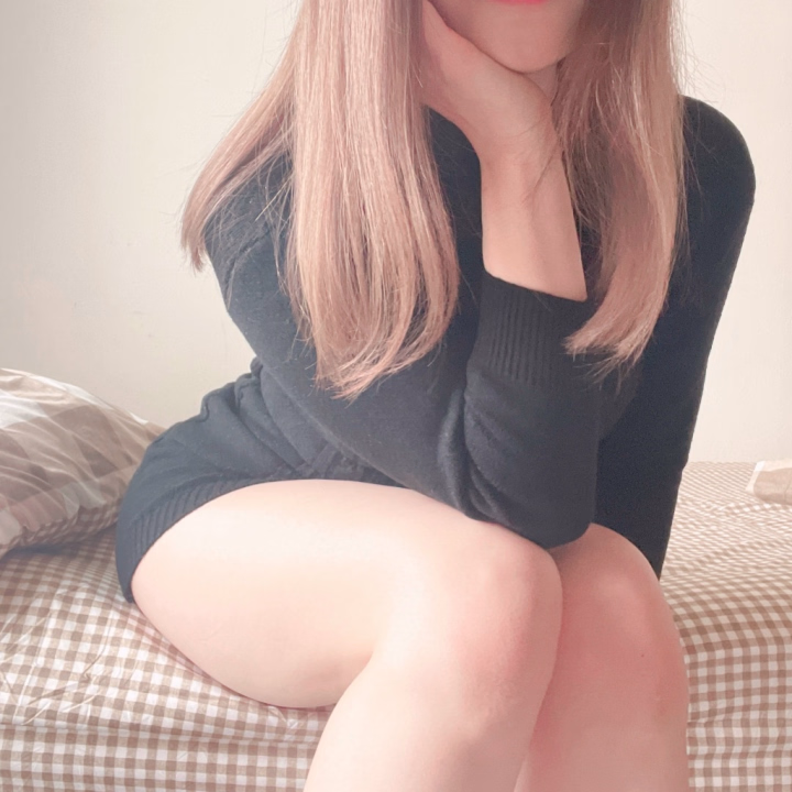 日曜日の夜って
なんだか少しゆっくりしたくなる時間。

ぎゅってくっついたり
のんびりイチャイチャしたり…

そんな時間が好きな方とは
きっと相性いいと思います☺️

まだご案内できます🌸