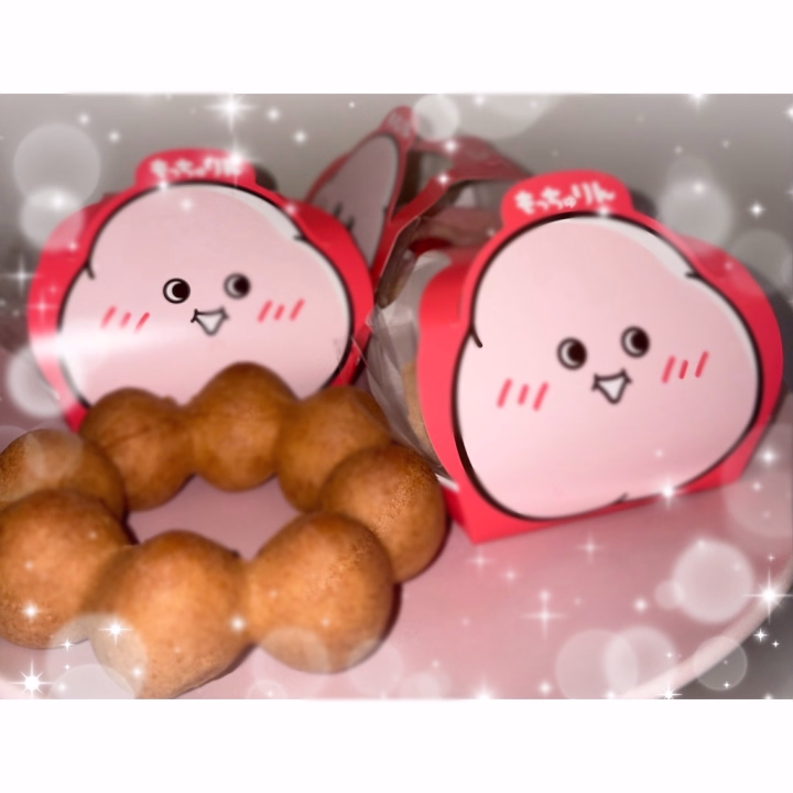 ネイリストさんが、朝イチからわざわざ並んで買ってきてくれたミスドのもっちゅりん🥺🍩💖
人気すぎてなかなか買えないのに…🥺
優しさまでふわもち💖

本日も朝からいてるのでお待ちしてます🎶