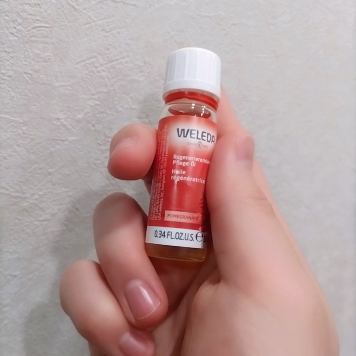 いただき物のオイルで
ちょっぴりもみもみタイムのみふゆですლ|∵ლ|



このオイル
いい匂いすぎてお鼻が幸せ…🤭


ローズも好きだったけど
ヴェレダのオイルでこの匂いが1番好きかも…٩(๛ ˘ ㅅ˘)۶ｸﾝｸﾝ♡




本日11時から出勤してます
お時間合いましたら是非🌸

ご来店、ご予約お待ちしております(♡ᴗ͈ˬᴗ͈)