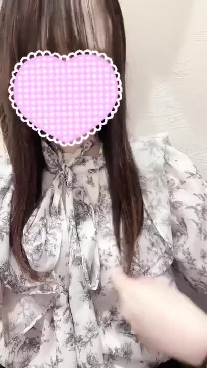 今日から7月〜っ🐰🌈
あっという間に1年の半分が終わっちゃったね…！


12時から出勤してるよ🌷
今月もたくさん癒せるようにがんばるから､いっぱい会いにきてねっ💕



7月もよろしくね🫶✨
