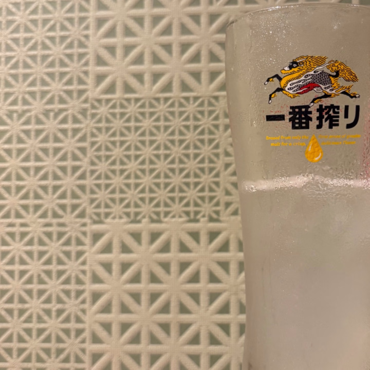 久しぶりのお酒🍻

美味しすぎる〜！
皆さんはお酒何が好きですか？？
私はレモンサワー！🍋